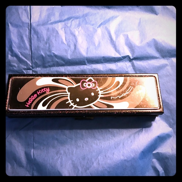 MAC Cosmetics Other - 🎉HP🎉🍾New MAC Hello Kitty eyeshadow